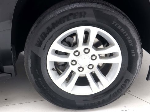 Used 2018 Chevrolet Suburban LS w/ Max Trailering Package AWD/4WD image 36
