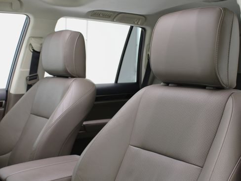 Used 2017 Lexus GX 460 Premium image 34