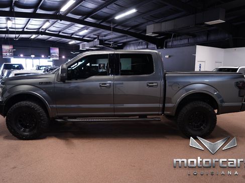 Used 2019 Ford F150 XLT w/ Equipment Group 302A Luxury AWD/4WD image 4