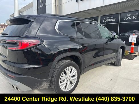 Used 2024 GMC Acadia Elevation w/ Luxury Package AWD/4WD image 8