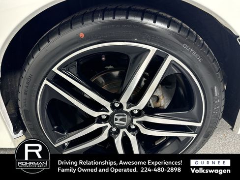 Used 2017 Honda Accord Sport image 5