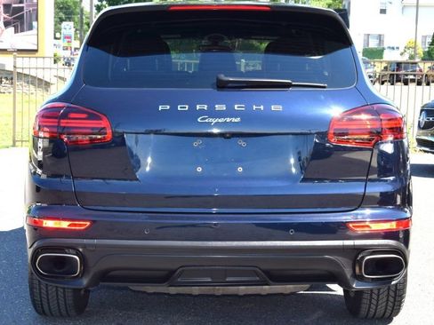 Used 2016 Porsche Cayenne AWD/4WD image 13