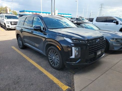 Used 2025 Hyundai Palisade Calligraphy AWD/4WD image 3