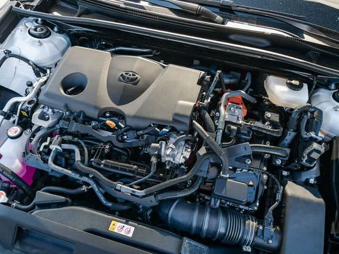 Used 2026 Toyota Camry XLE FWD image 28