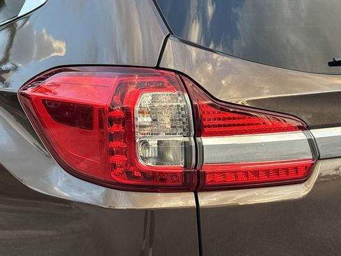 Used 2019 Subaru Ascent Limited image 30