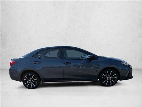 Used 2018 Toyota Corolla SE FWD image 4