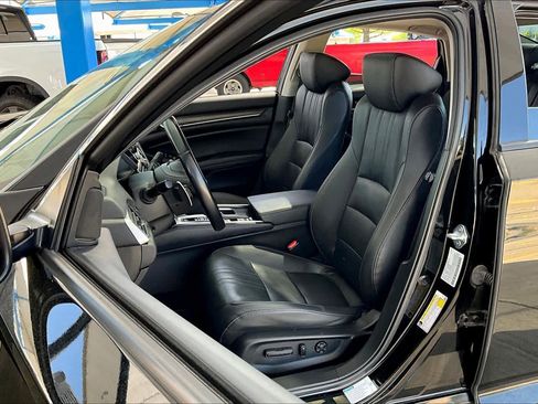 Used 2022 Honda Accord Touring image 8