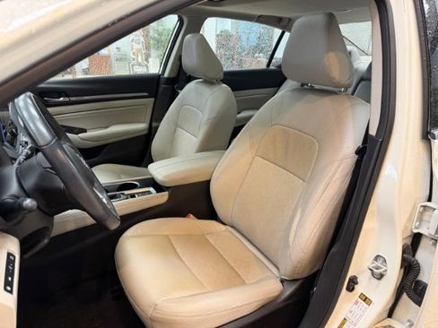 Used 2023 Nissan Altima 2.5 SL FWD image 17