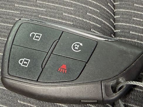 Used 2025 Chevrolet Equinox LT AWD/4WD image 21