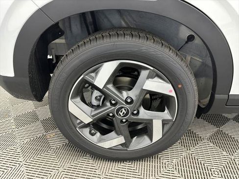 New 2026 Hyundai Venue SEL image 17
