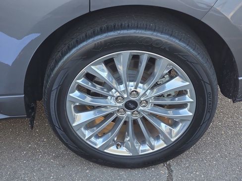 Used 2024 Ford Edge Titanium w/ Titanium Elite Package image 40