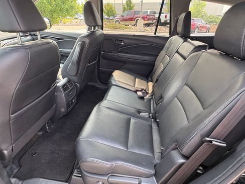 Used 2019 Honda Pilot Touring image 27