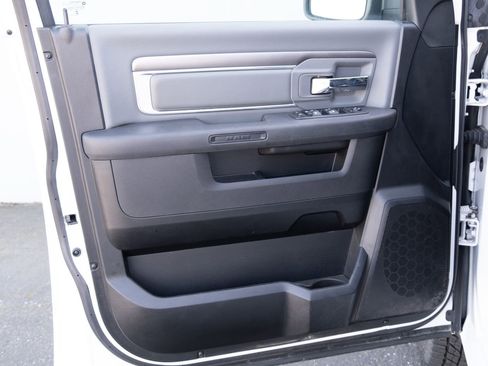 Used 2023 RAM 1500 Classic SLT w/ Protection Group AWD/4WD image 14