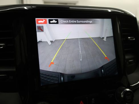 Used 2022 RAM 2500 Laramie AWD/4WD image 16