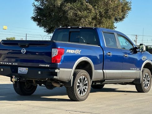Used 2016 Nissan Titan PRO-4X w/ Pro-4x Convenience Package image 3