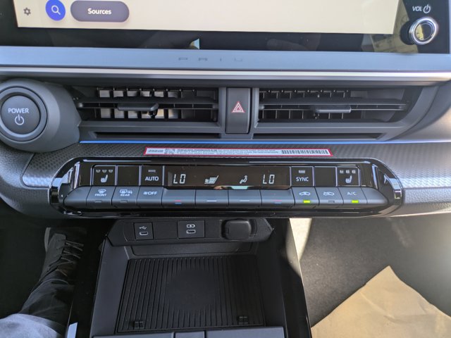 New 2027 Toyota Prius XLE AWD/4WD image 27