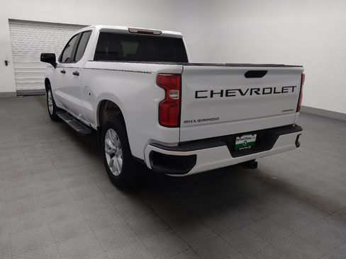 Used 2019 Chevrolet Silverado 1500 Custom w/ Custom Convenience Package RWD image 5