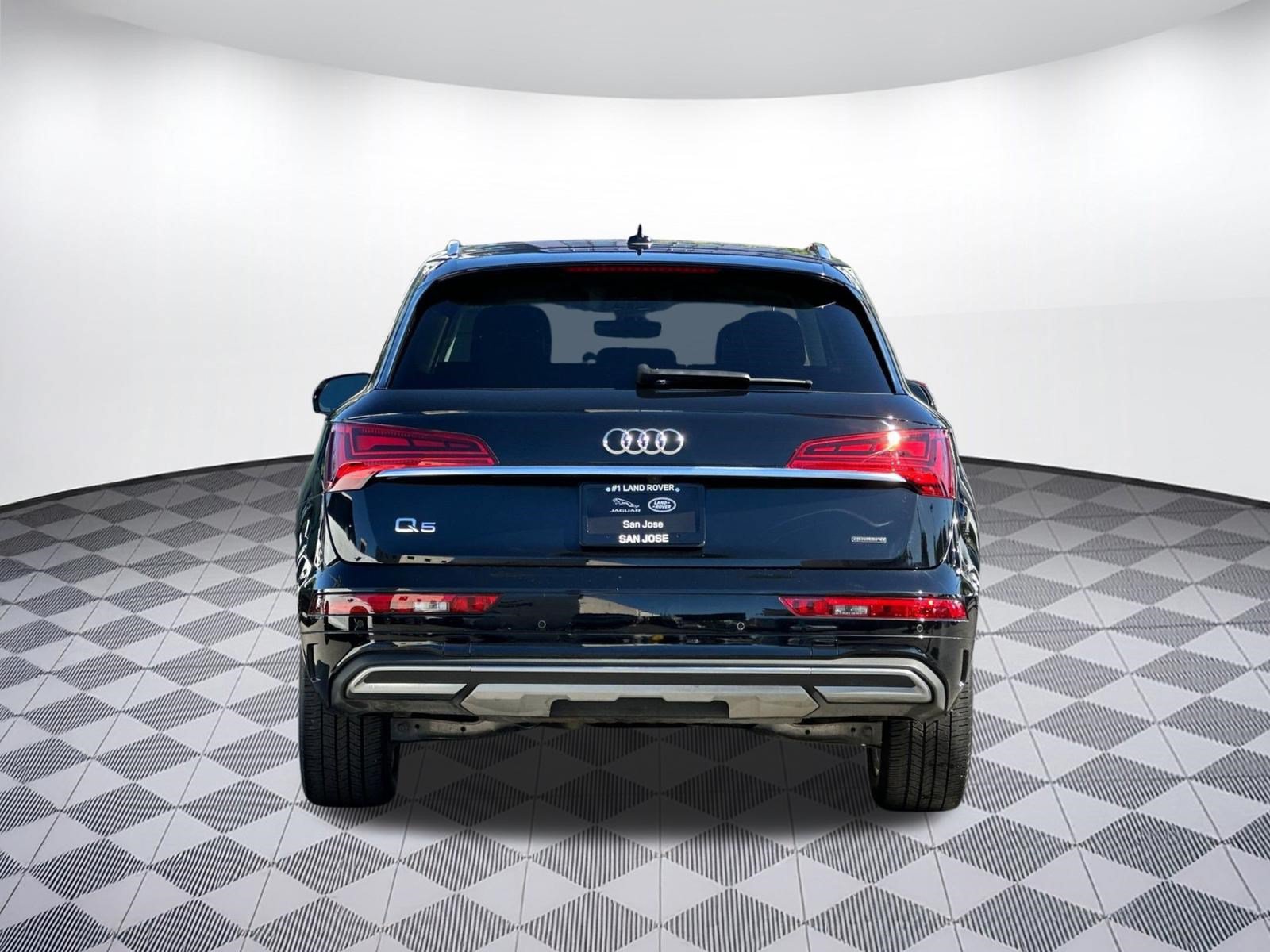 Used 2023 Audi Q5 2.0T Premium w/ Convenience Package AWD/4WD image 9