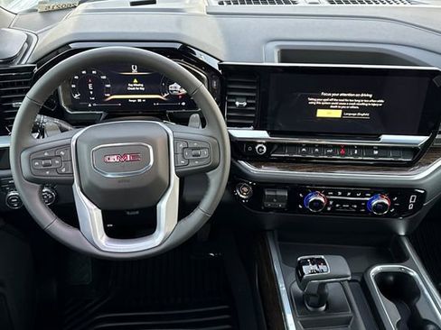 New 2026 GMC Sierra 1500 Elevation image 14