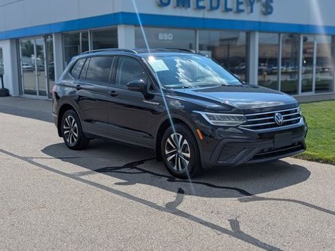 Used 2023 Volkswagen Tiguan S image 2