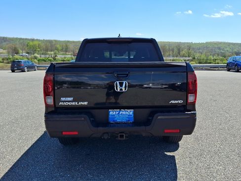 Used 2017 Honda Ridgeline Black Edition image 5