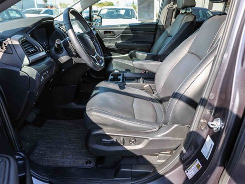 Certified 2024 Honda Odyssey EX-L image 12
