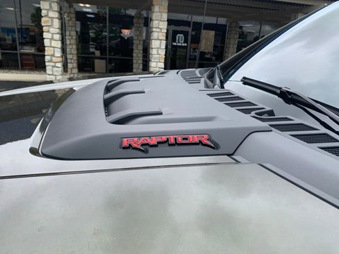 Used 2024 Ford F150 Raptor AWD/4WD image 13