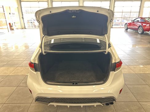 Used 2021 Toyota Corolla SE w/ Carpet Mat Package (TMS) image 23