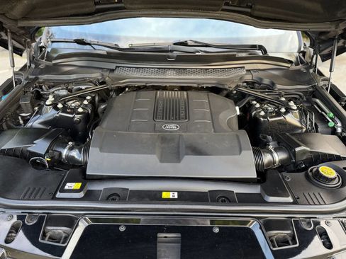 Used 2016 Land Rover Range Rover Sport SE image 32