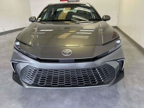 Certified 2026 Toyota Camry SE w/ Convenience Package FWD image 8