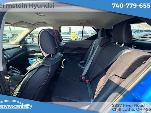 Used 2023 Nissan Kicks S FWD image 5