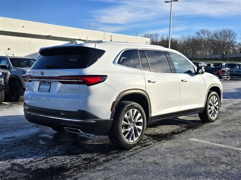 Certified 2025 Buick Enclave Preferred image 8