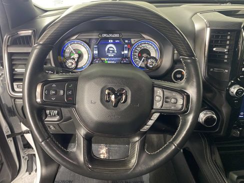 Used 2022 RAM 1500 Limited AWD/4WD image 14