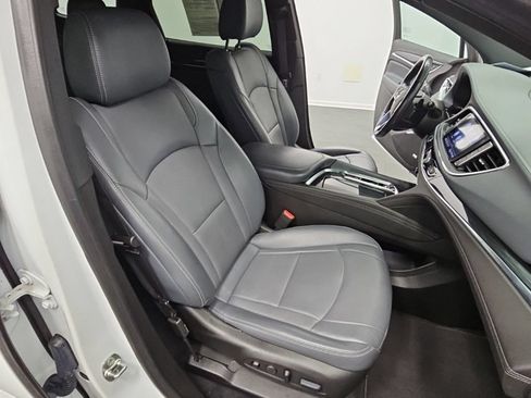 Used 2024 Buick Enclave Premium AWD/4WD image 45