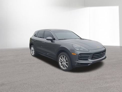 Used 2021 Porsche Cayenne AWD/4WD image 2