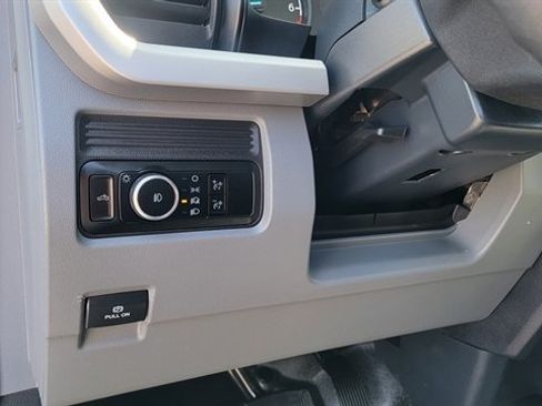 Used 2024 Ford F250 XL w/ XL Chrome Package AWD/4WD image 25