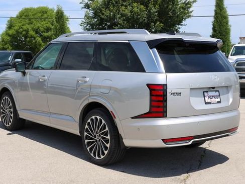 New 2026 Hyundai Palisade Calligraphy FWD image 5