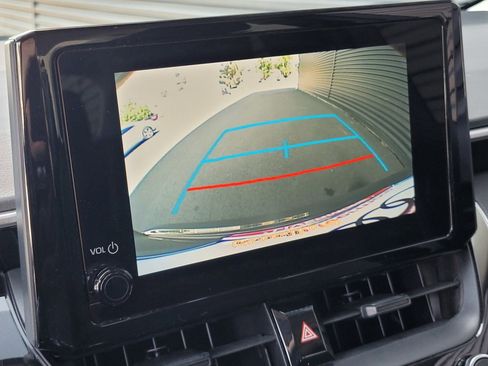 Used 2024 Toyota Corolla LE FWD image 24