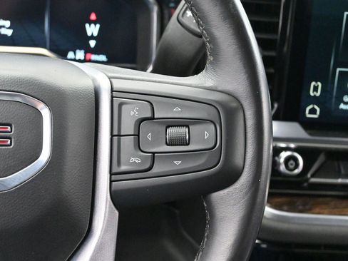 Used 2022 GMC Sierra 1500 Elevation image 16