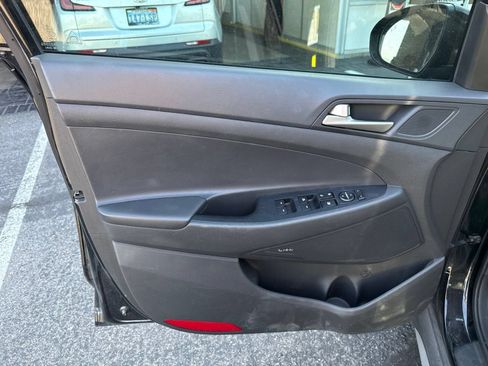 Used 2018 Hyundai Tucson SEL Plus FWD image 11