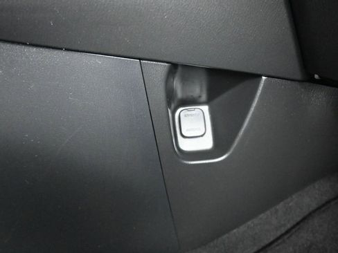 Used 2023 MAZDA CX-9 Touring image 53