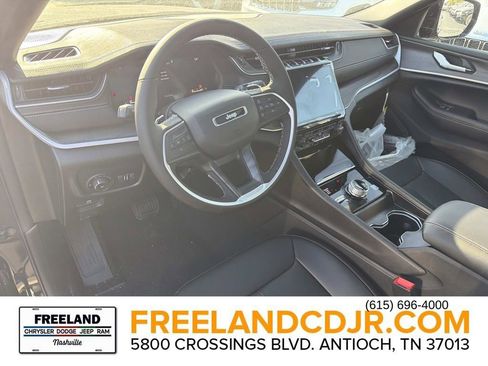 New 2025 Jeep Grand Cherokee L Limited w/ MOPAR Finishing Package AWD/4WD image 24