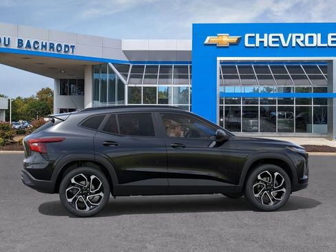 New 2026 Chevrolet Trax RS w/ Sunroof Package FWD image 5