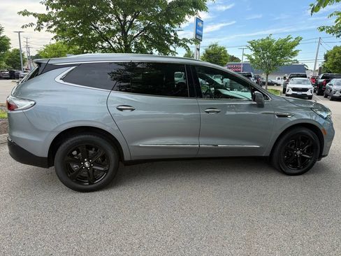 Used 2023 Buick Enclave Essence w/ Experience Buick Package FWD image 6