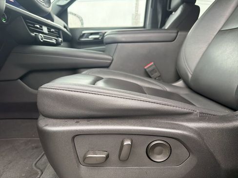 Used 2025 Chevrolet Tahoe LT RWD image 33