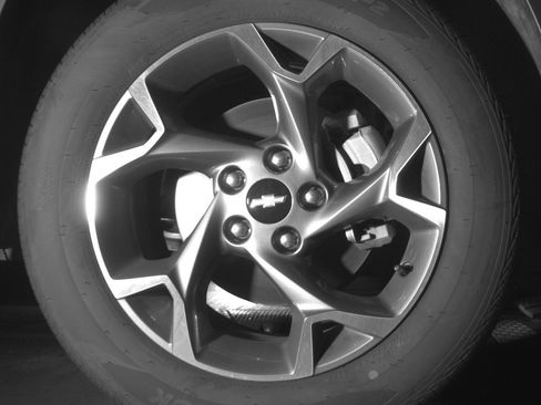 Used 2025 Chevrolet Trax LT w/ LT Convenience Package FWD image 13