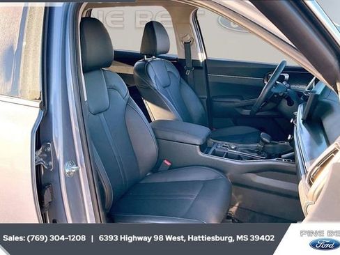 Used 2025 Kia Sorento EX w/ Panoramic Sunroof Package image 6