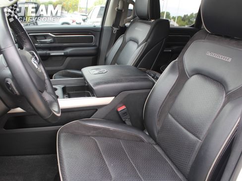 Used 2022 RAM 1500 Laramie AWD/4WD image 11