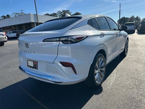 Used 2025 Buick Envista Avenir image 6