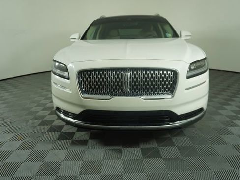 Used 2022 Lincoln Nautilus Reserve w/ Equipment Group 201A FWD image 2